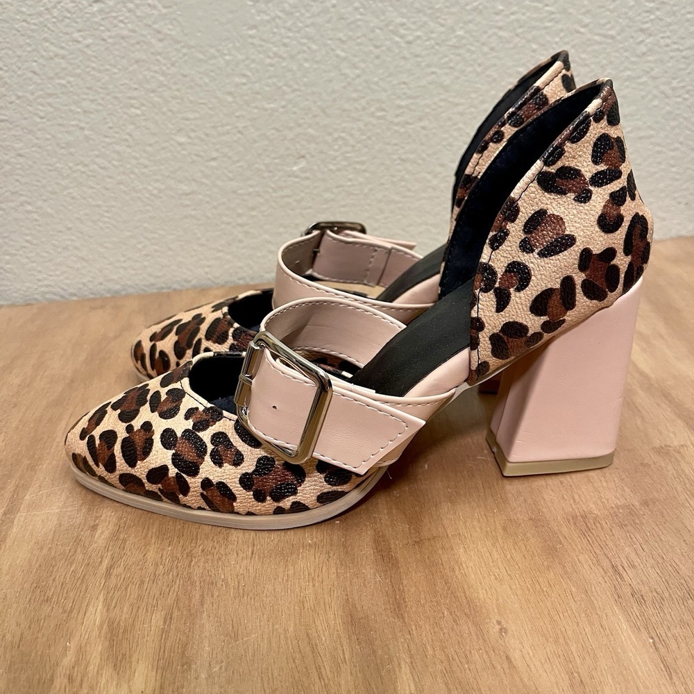 NEW Leopard Print Block Heel Pumps Pink Mary Janes Buckle Statement Chic Sz8.5
